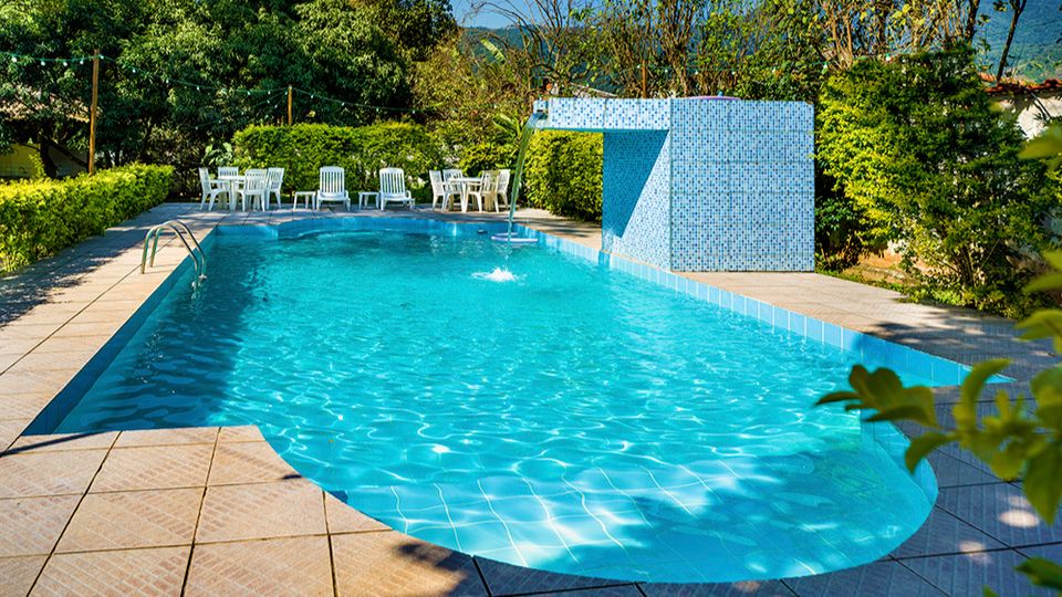 CostaBela Apart Hotel e Pousada em Ilhabela - Hospedagem familiar com piscina e café da manhã na região central de Ilhabela