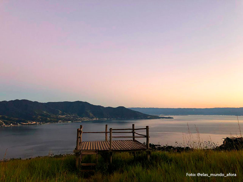 Mirante da Trilha do Pico do Baepi - Ilhabela (foto: Elas Mundo Afora)