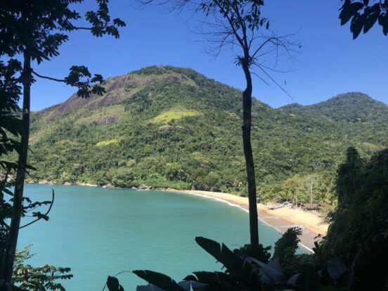 Praia Vermelha - Trilha da Praia Mansa e Vermelha em Ilhabela - Elas Mundo Afora