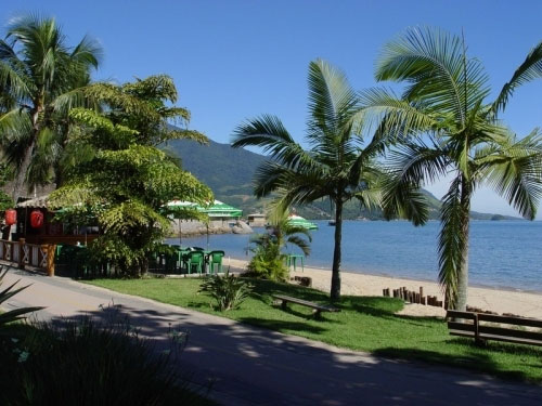 Praia-itaguacu-ilhabela