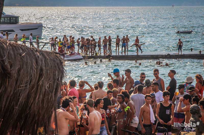 Banho da Doroteia - Carnaval em Ilhabela