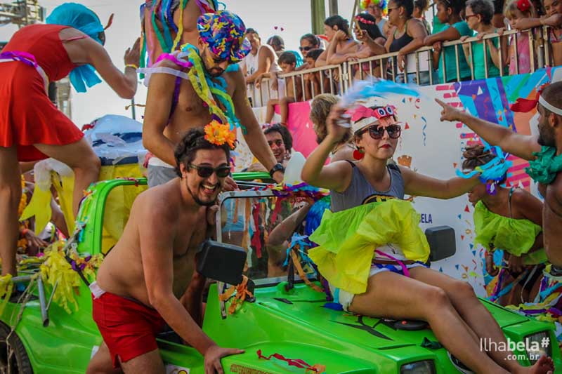 Banho da Doroteia - Carnaval em Ilhabela