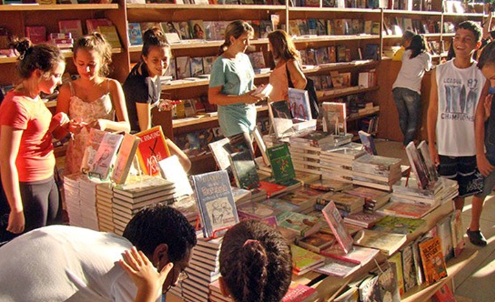 Feira Literária em Ilhabela