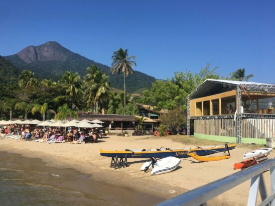 Escola de Vela Lars Grael - Praia do Pequeá em Ilhabela