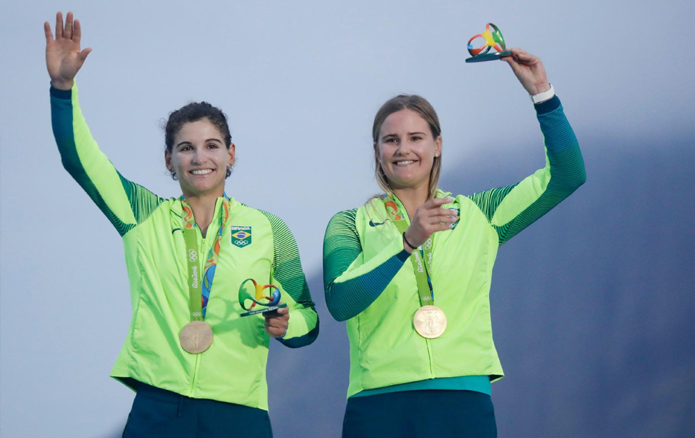 Martine Grael e Kahena Kunze conquistam medalha de ouro para o Brasil nos Jogos Olímpicos Rio 2016