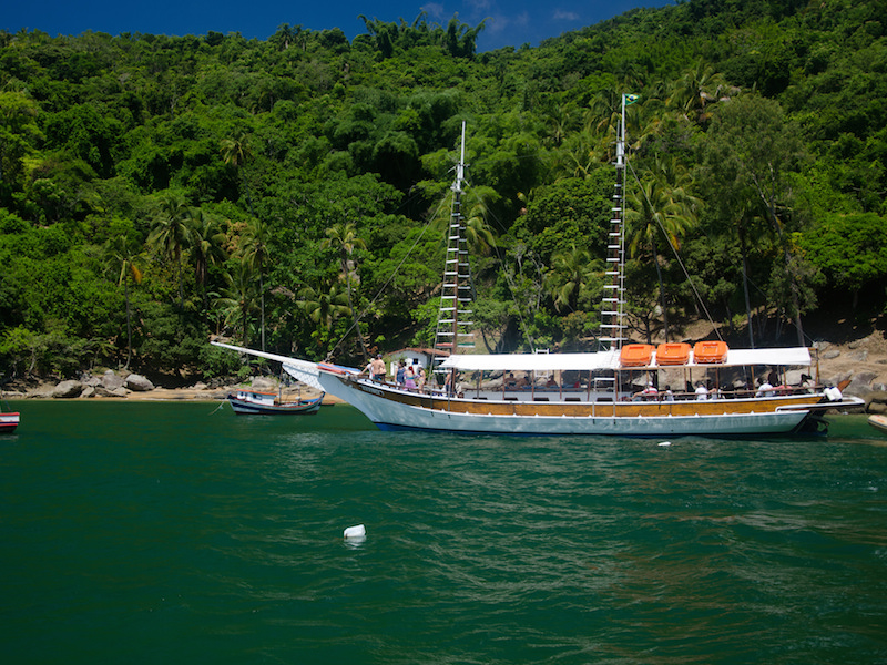 Escuna em Ilhabela - Foto: Flickr Wellington-jr-teixeira