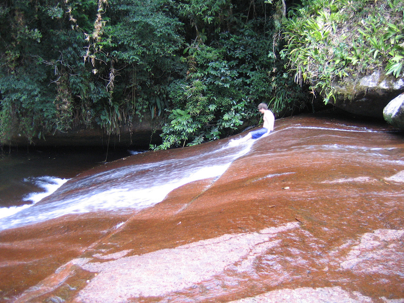 Vista geral do Bonete - Ilhabela (Imagem: Wikimedia Commons/Toledouliana)