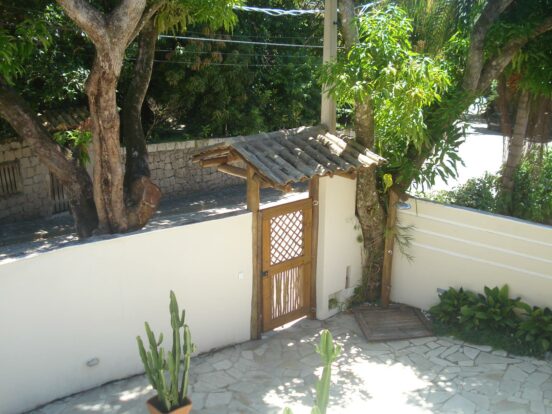 Entrada - Chalés Corais da Ilha em Ilhabela