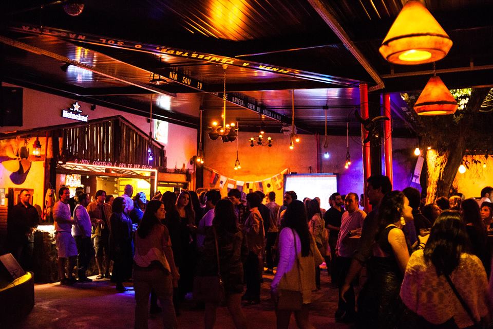 Reveillon Tropical no Estaleiro Bar em Ilhabela