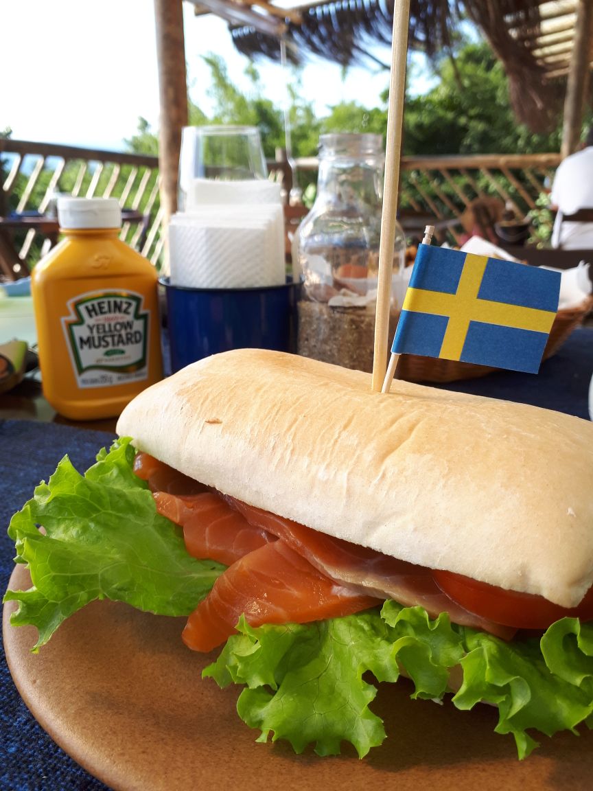 Sanduiche de Salmão - Ben's Bar e Comidaria Ilhabela