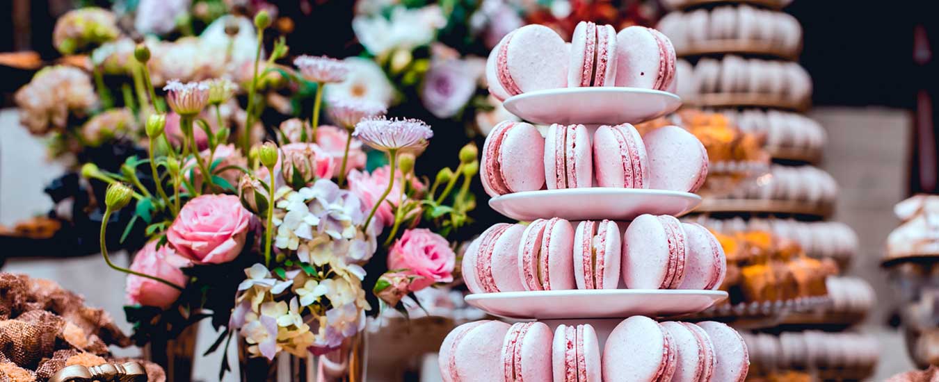 Torre de Macarons - Tendências de casamento que foram destaque no evento Casar 2018 SP