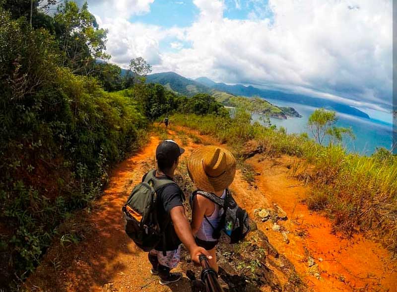 Trilha do Bonete - Hallana Oliveira @belailhabela - Ilhabela.com.br (foto: reprodução instagram/@luciano_zulu_)