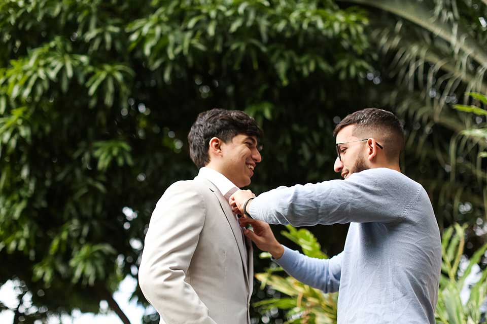 Noivo - Casamento Bianca e Thiago - Casa de Canoa - Praia do Curral, Ilhabela (foto: Luiza Marques)