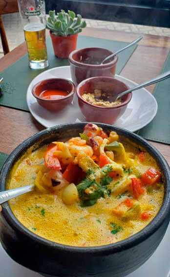 Moqueca - Esquina da Ilha Bar e Choperia em Ilhabela