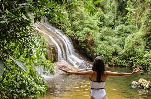 Cachoeira dos Três Tombos em Ilhabela (Foto: Bruna Garcez)