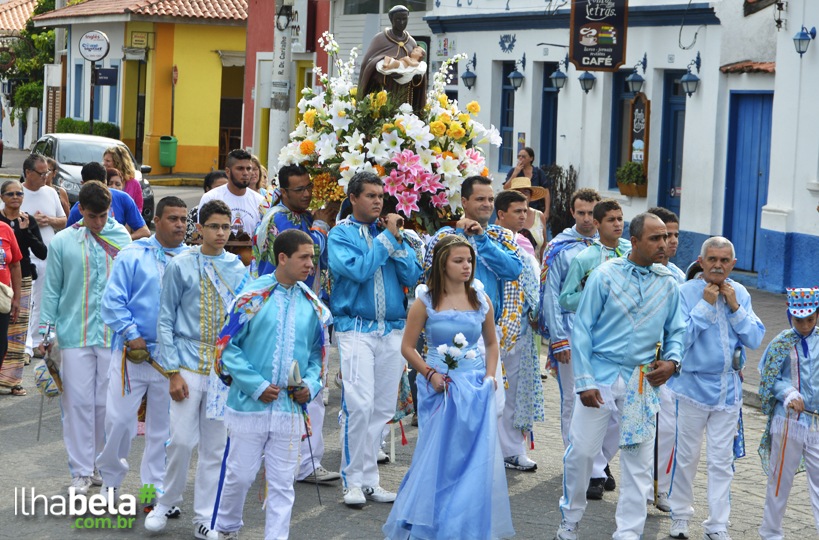 Congada de São Benedito - Semana de Cultura Caiçara em Ilhabela