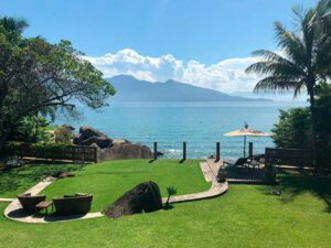 Beach House & Experience - Guest House em Ilhabela