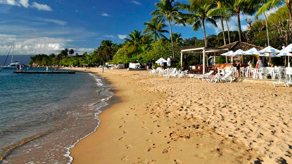 Saco da Capela - Ilhabela - Praia perto da Vila