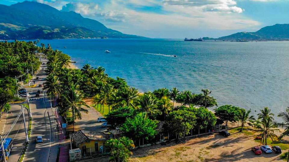 Ilhabela - Praia do Engenho D'Água - vista aérea