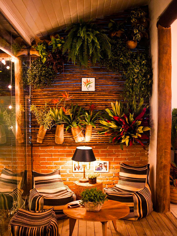 Casa Tiê - Coworking de fornecedores de casamento em Ilhabela - Bar de drinks e gastronomia macrobiótica aberto ao público