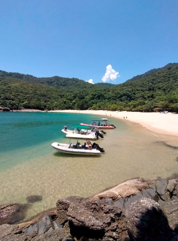 Ilhaeco Trips & Aventuras - Passeios de barco em Ilhabela