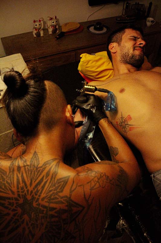 Casa Simple - Coworking Estúdio Tatuagem em Ilhabela - Marcel Matsunaka Tattoo