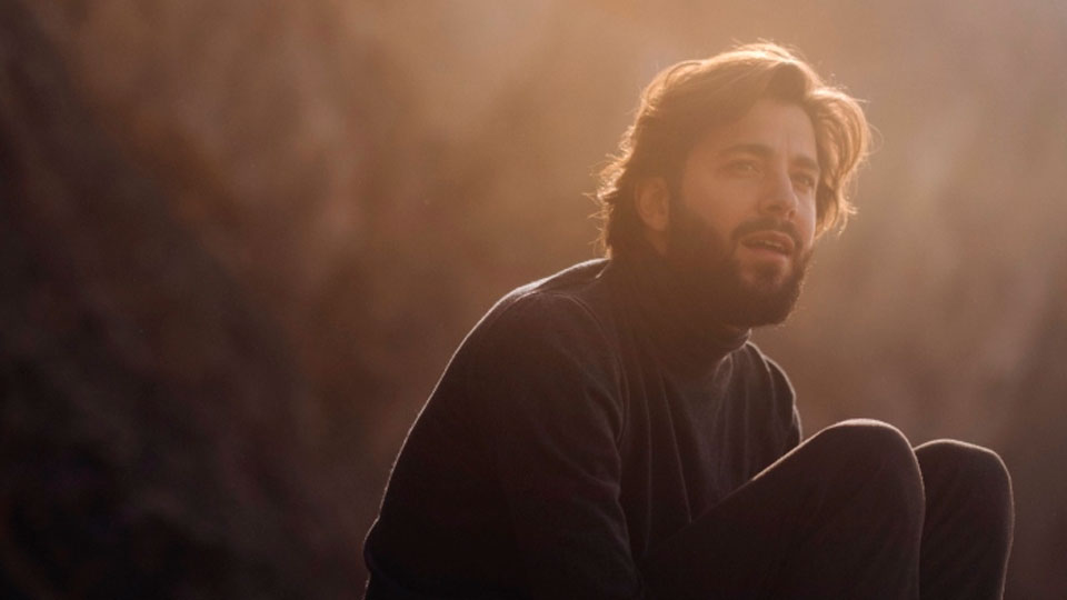 Salvador Sobral e Quaternaglia realizam concertos beneficentes no Vermelhos em Ilhabela