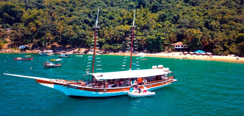 Passeio de Barco em Ilhabela - Escuna Maremar Turismo