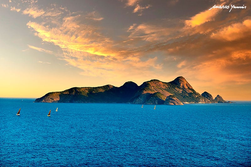 Regata Alcatrazes por Boreste Marinha do Brasil (Foto: Marco Yamin)