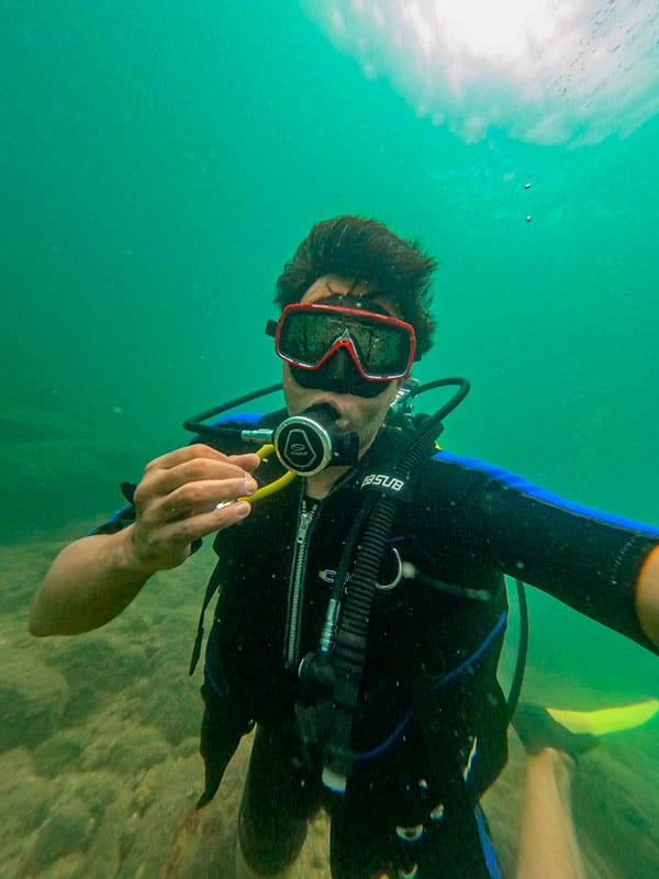 Mergulho batismo em Ilhabela - Ilha das Cabras