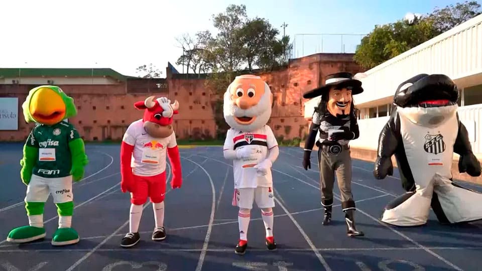 Ilhabela recebeu mascotes do Brasileirão para jogo Futebol Fantasia