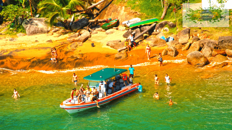Roteiro de superboat em Ilhabela - Passeio de barco para castelhanos - Maremar Turismo