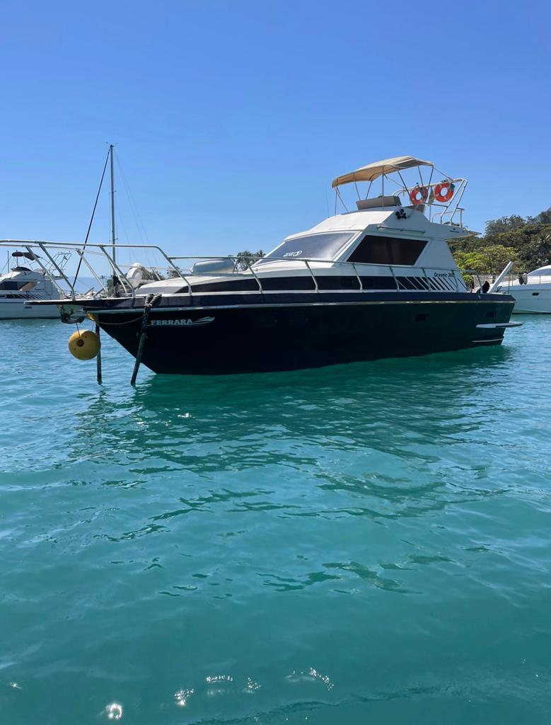 Aluguel de Lancha Privativa em Ilhabela - Intermarine Oceanic 36 - Ferrara Lanchas