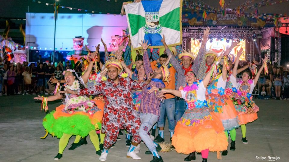 Pré-carnaval em Ilhabela terá escola de samba, banda de carnaval de São Luis do paraitinga e blocos na Praia Grande, sul da ilha