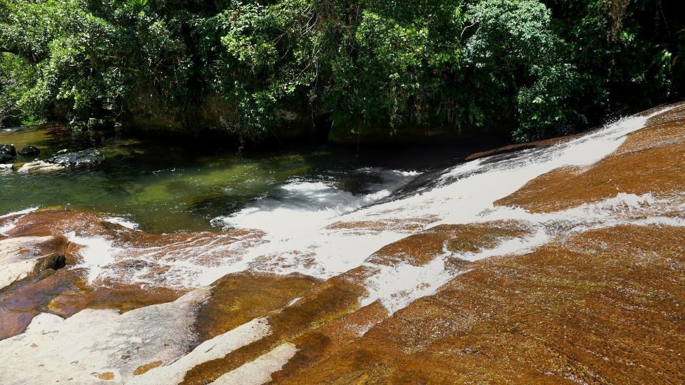 Cachoeira da Laje – Paulo Stefani (Sectur Ilhabela)