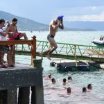 Tradicional Banho da Dorotéia no Carnaval de Ilhabela acontece em quatro praias em 2025