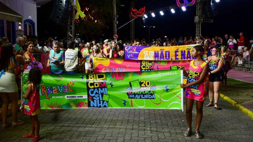 Tradicional Bloco da Camisinha abre desfile dos blocos carnavalescos de Ilhabela nesta sexta-feira (21)
