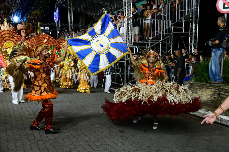Unidos do Garrafão levará encantos e magia do arco-íris para Passarela do Samba de Ilhabela