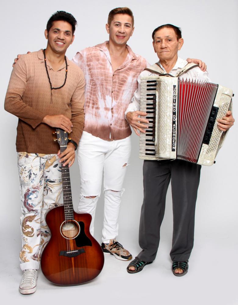 Grupo de forró Rastapé se apresenta no Festival da Lula de Ilhabela