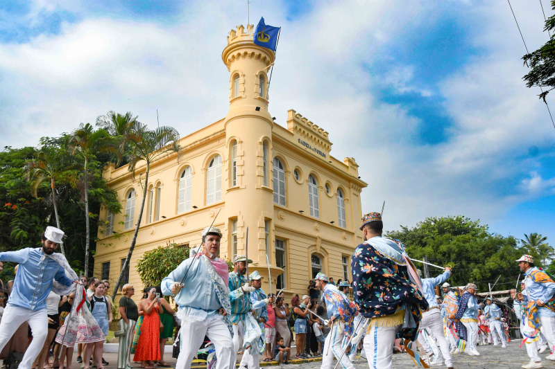 Semana da Cultura Caiçara em Ilhabela terá congada de São Benedito e shows musicais de 16 a 18 de maio de 2025