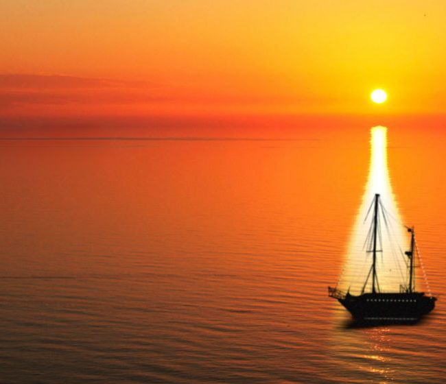 Sparkling Sunset Experience Veuve Clicquot By Salka al Mare -Ilhabela Experiências Exclusivas
