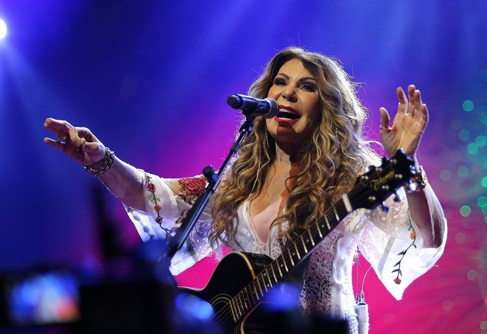 Elba Ramalho e Bicho de Pé são atrações musicais do 13o Festival da Sardinha de Ilhabela no feriado de Corpus Christi, de 19 a 22 de junho de 2025