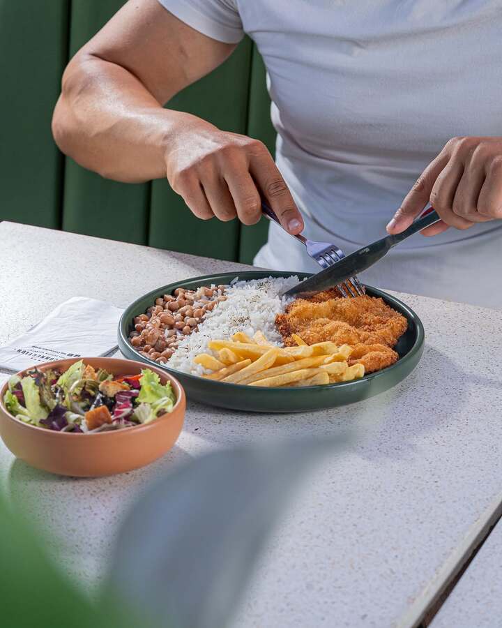 Almoço executivo para quem não abre mão de um bom arroz e feijão - Tea Connection - em frente ao mar no Mares Ilha Mall