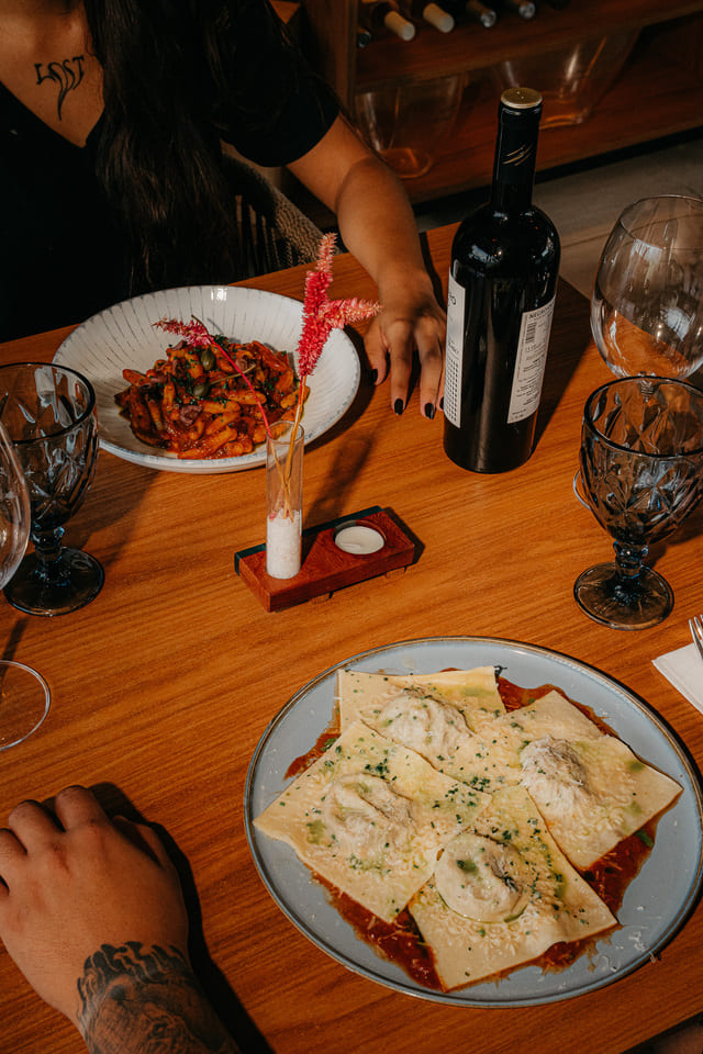 Pratos com massas frescas artesanais - Restaurante San Remo Trattoria e Boutique em Ilhabela - Mares Ilha Mall Roof Top