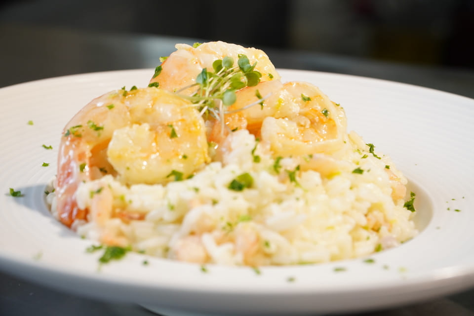 Boteco do Camarão retorna à Praça das Bandeiras a partir desta quinta-feira (14/8) - Festival do Camarão de Ilhabela 2025