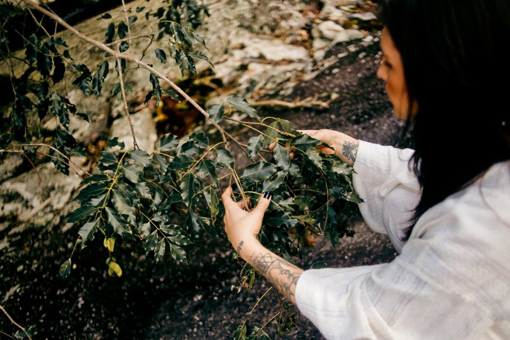 Práticas que nutrem a alma - Ilhabela.com.br - Gabi Lessi