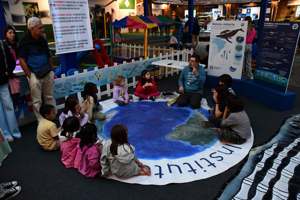 Área kids da Semana de Vela de Ilhabela tem atividades educativas para crianças com participação do Institutos Viva Verde Azul e Baleia Jubarte