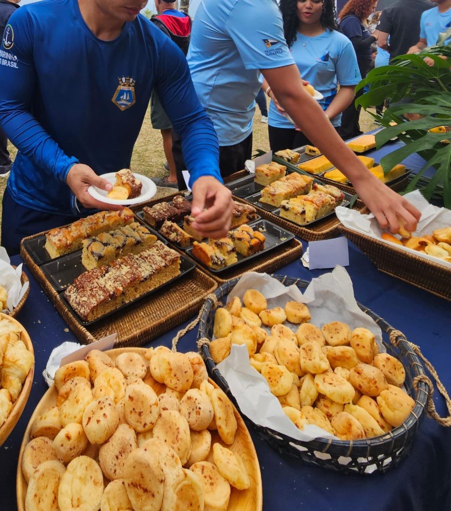 Oba, tem lanchinho! - Artigo de Ma Stump sobre sua experiência na regata Vela do Amanhã na Semana Internacional de Vela de Ilhabela