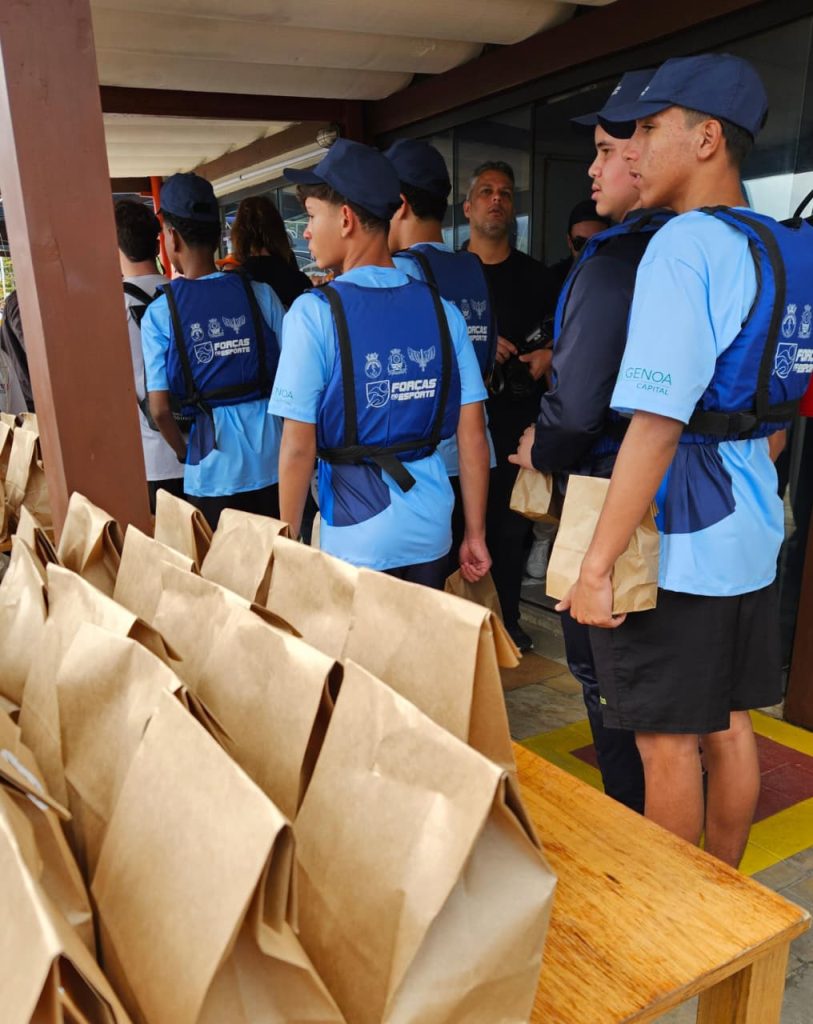 Oba, tem lanchinho! - Artigo de Ma Stump sobre sua experiência na regata Vela do Amanhã na Semana Internacional de Vela de Ilhabela